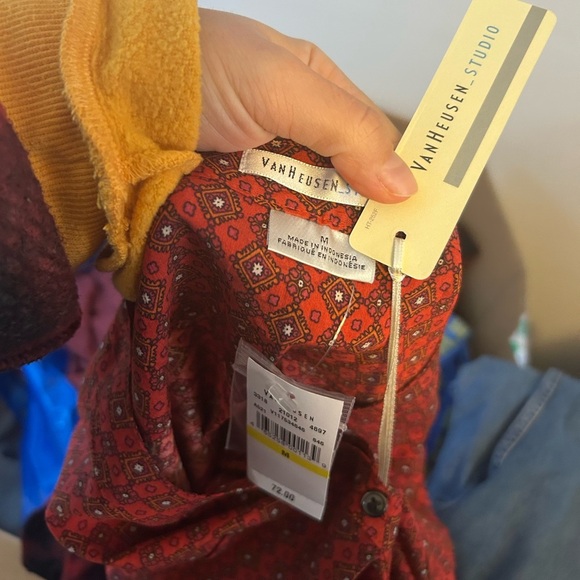 Nwt Van Heusen Bohemian Pattern Button Down Blouse - Picture 4 of 5